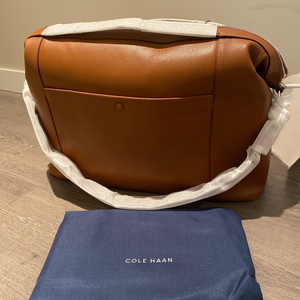 Large Weekender Duffle Bag - Picture 3 of 14